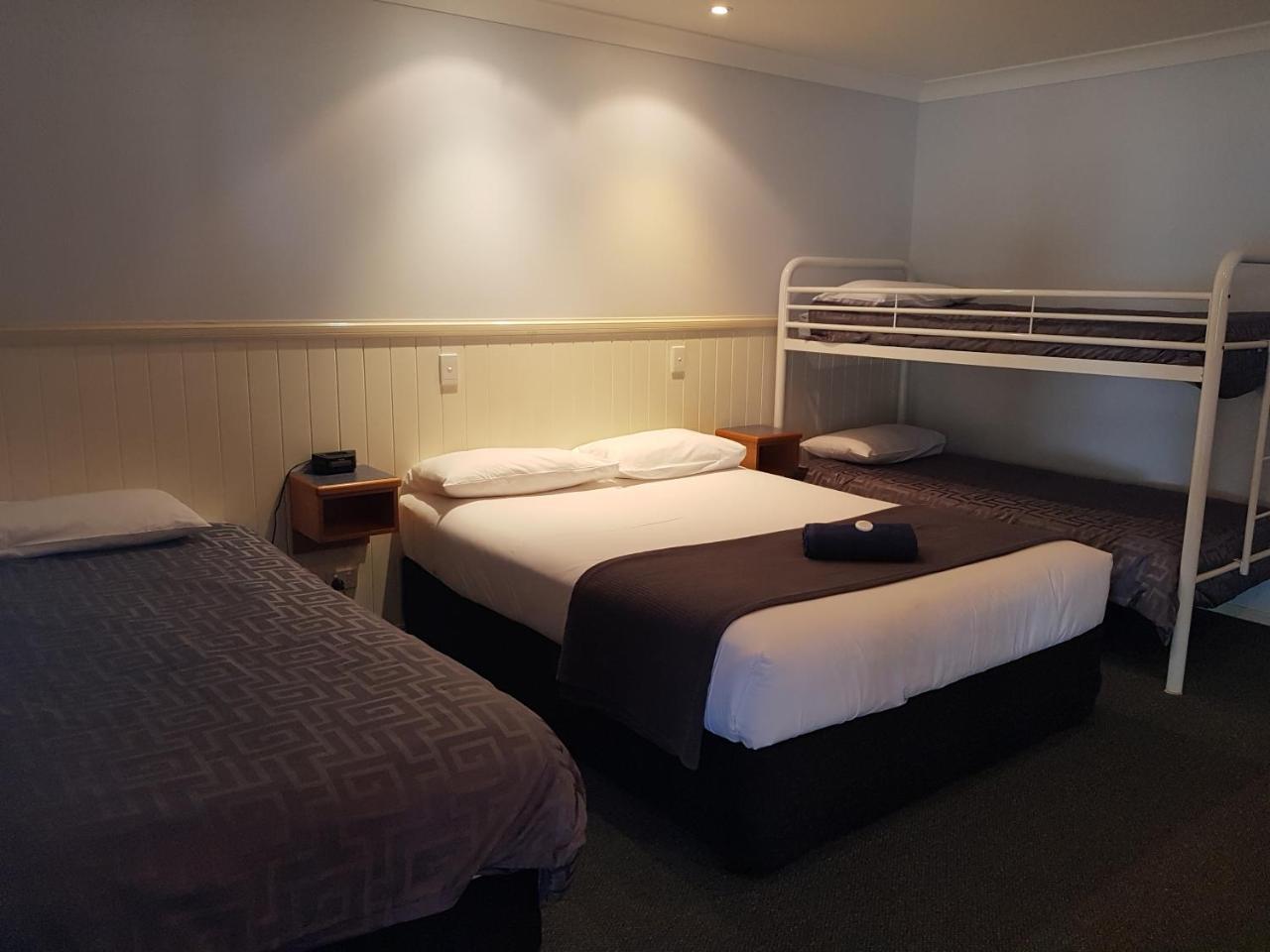 Dirranbandi Motor Inn מראה חיצוני תמונה